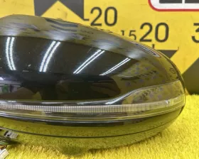 Уши Mercedes-Benz