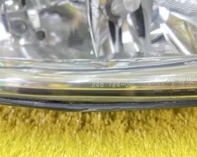 Фара Mercedes-Benz