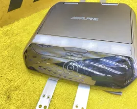 Монитор Mercedes-Benz