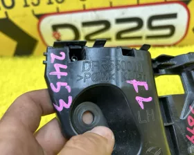 Крепление бампера MAZDA
