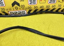 Молдинг лобового стекла TOYOTA LAND CRUISER PRADO 1994 5612190K02 KZJ78W 1KZTE, передний