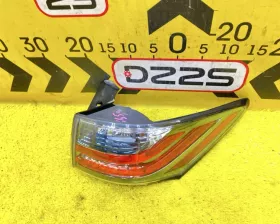 Стоп-сигнал Toyota