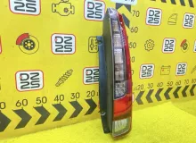 Стоп-сигнал TOYOTA ESQUIRE 2015 8155128550 ZRR85G 3ZRFAE, задний правый