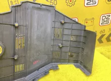 Пластиковая крышка на двс TOYOTA LAND CRUISER 2003 1120950081 UZJ100W 2UZFE, передняя