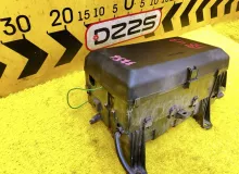 Блок предохранителей TOYOTA TUNDRA 2007/Цвет 202 827410C060 USK51L 3URFE, передний