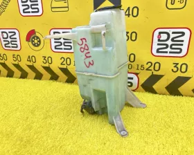 Бачок стеклоомывателя Toyota