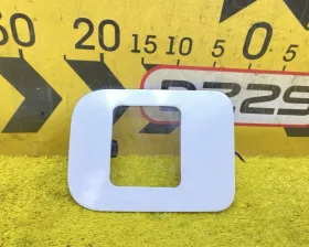 Лючок бензобака Toyota