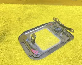 Лючок бензобака Toyota