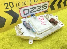 Блок предохранителей TOYOTA LAND CRUISER 2003 8273160090 UZJ100W 2UZFE, передний Блок предохранителей TOYOTA LAND CRUISER 2003 8273160090 UZJ100W 2UZFE, передний