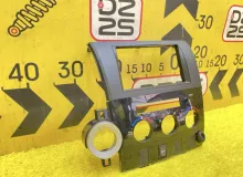 Консоль магнитофона TOYOTA TUNDRA 2007/Цвет 202 840130C600 USK51L 3URFE, передний