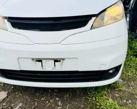 Бампер NISSAN