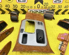 Консоль автомата Toyota