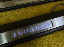 Накладка на порог TOYOTA HARRIER 2014 6791448070 ZSU60W 3ZRFAE, передняя