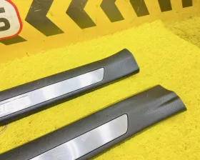 Накладка на порог Toyota