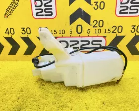 Бачок стеклоомывателя Nissan