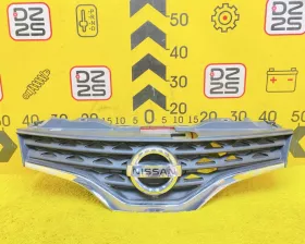 Решетка радиатора NISSAN