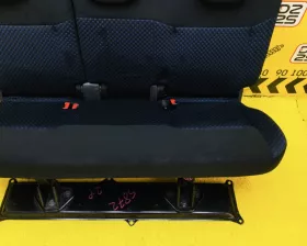 Сидение NISSAN