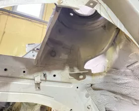 Лонжерон NISSAN
