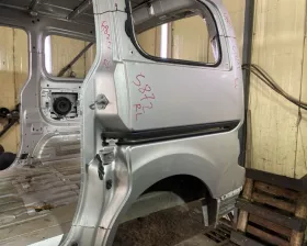 Крыло заднее NISSAN