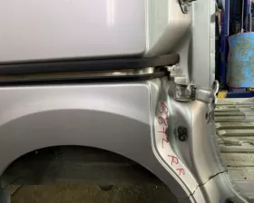 Крыло заднее NISSAN