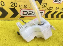 Бачок стеклоомывателя TOYOTA ESQUIRE 2015 8531528340 ZRR85G 3ZRFAE, передний