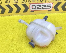 Бачок расширительный Toyota