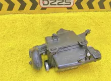 Корпус воздушного фильтра TOYOTA SIENTA 2016 1770021200 NHP170G 1NZFXE, передний