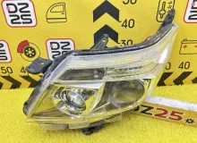 Фара TOYOTA ESQUIRE 2015 8117028D21 ZRR85G 3ZRFAE, передняя левая