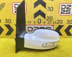 Уши Mercedes-Benz