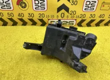 Корпус воздушного фильтра TOYOTA ESQUIRE 2015 1770037292 ZWR80G 2ZRFXE, передний