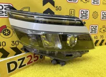 Фара TOYOTA VOXY 2014 8113028D20 ZWR80G 2ZRFXE, передняя правая