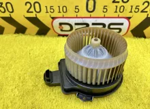 Мотор печки TOYOTA COROLLA FIELDER 2015 8710352200 NKE165G 1NZFXE, передний