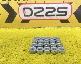 Гайка на колесо Toyota