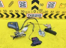 Замок двери NISSAN NV200 2009/Цвет K23 82540JX00A VM20 HR16DE, задний правый