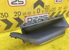 Бардачок TOYOTA ESQUIRE 2015 5543228260 ZRR85G 3ZRFAE, передний