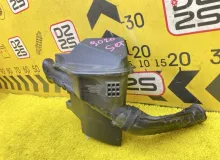 Корпус воздушного фильтра TOYOTA ESQUIRE 2015 1775037080 ZWR80G 2ZRFXE, передний