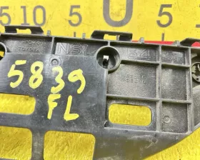 Крепление бампера Toyota