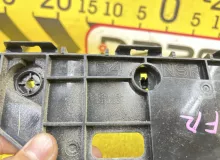 Крепление бампера TOYOTA ESQUIRE 2015 5211528220 ZRR85G 3ZRFAE, переднее правое