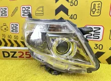 Фара TOYOTA ESQUIRE 2015 8113028F71 ZWR80G 2ZRFXE, передняя правая
