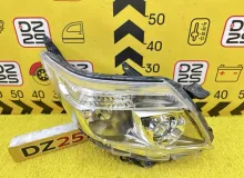 Фара TOYOTA ESQUIRE 2015 8113028F71 ZWR80G 2ZRFXE, передняя правая