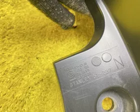 Стоп-сигнал Toyota