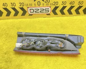 Стоп-сигнал Toyota