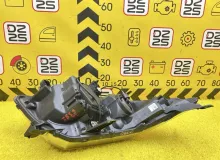 Фара TOYOTA ESQUIRE 2015 8117028D21 ZRR85G 3ZRFAE, передняя левая
