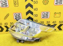 Фара TOYOTA ESQUIRE 2015 8117028D21 ZRR85G 3ZRFAE, передняя левая