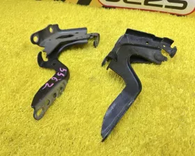 Петля капота Toyota