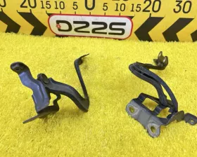 Петля капота TOYOTA