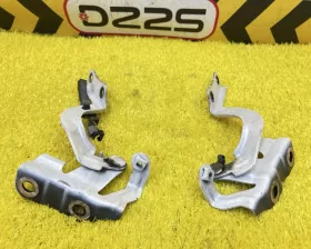 Петля капота Toyota