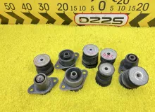 Подушка кузова TOYOTA LAND CRUISER 2003 5220160050 UZJ100W 2UZFE