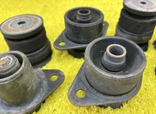 Подушка кузова TOYOTA LAND CRUISER 2003 5220160050 UZJ100W 2UZFE