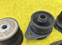 Подушка кузова TOYOTA LAND CRUISER 2003 5220160050 UZJ100W 2UZFE